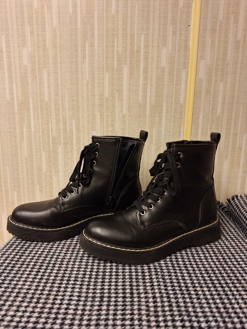 Womens Madden NYC Combat Boots - 7.5